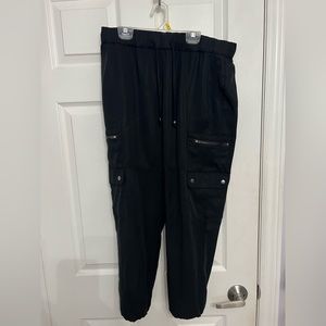 Banana republic capris/cargo pants size M